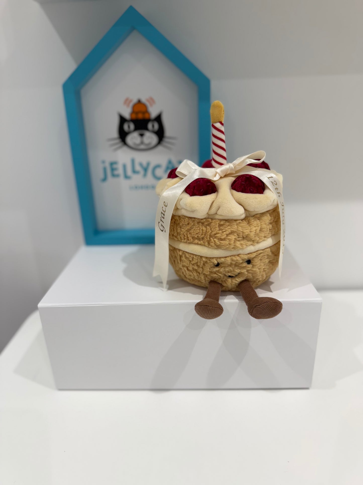 Jellycat Amuseables Birthday Cake