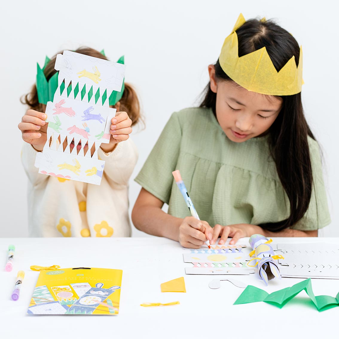 Talking Tables Easy Easter Cracker DIY Kit - 8 Pack