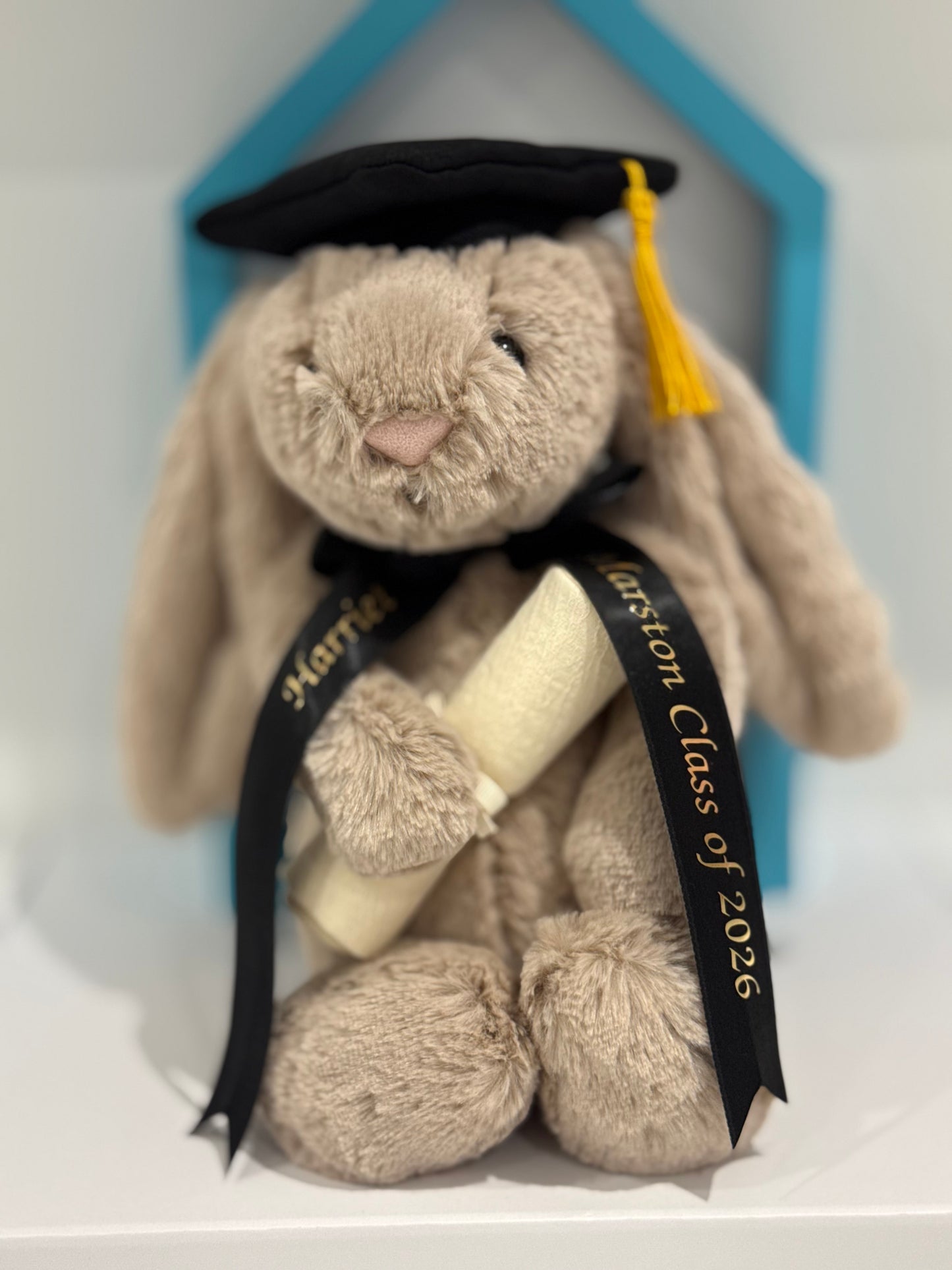 Jellycat  Bashful Bunny Graduation